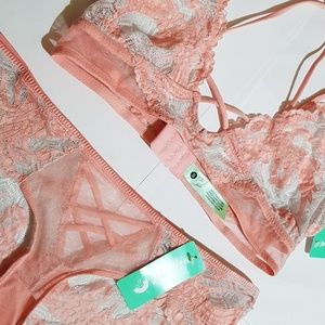 🍈Honeydew Lacy and Girly Bralette/Panty st